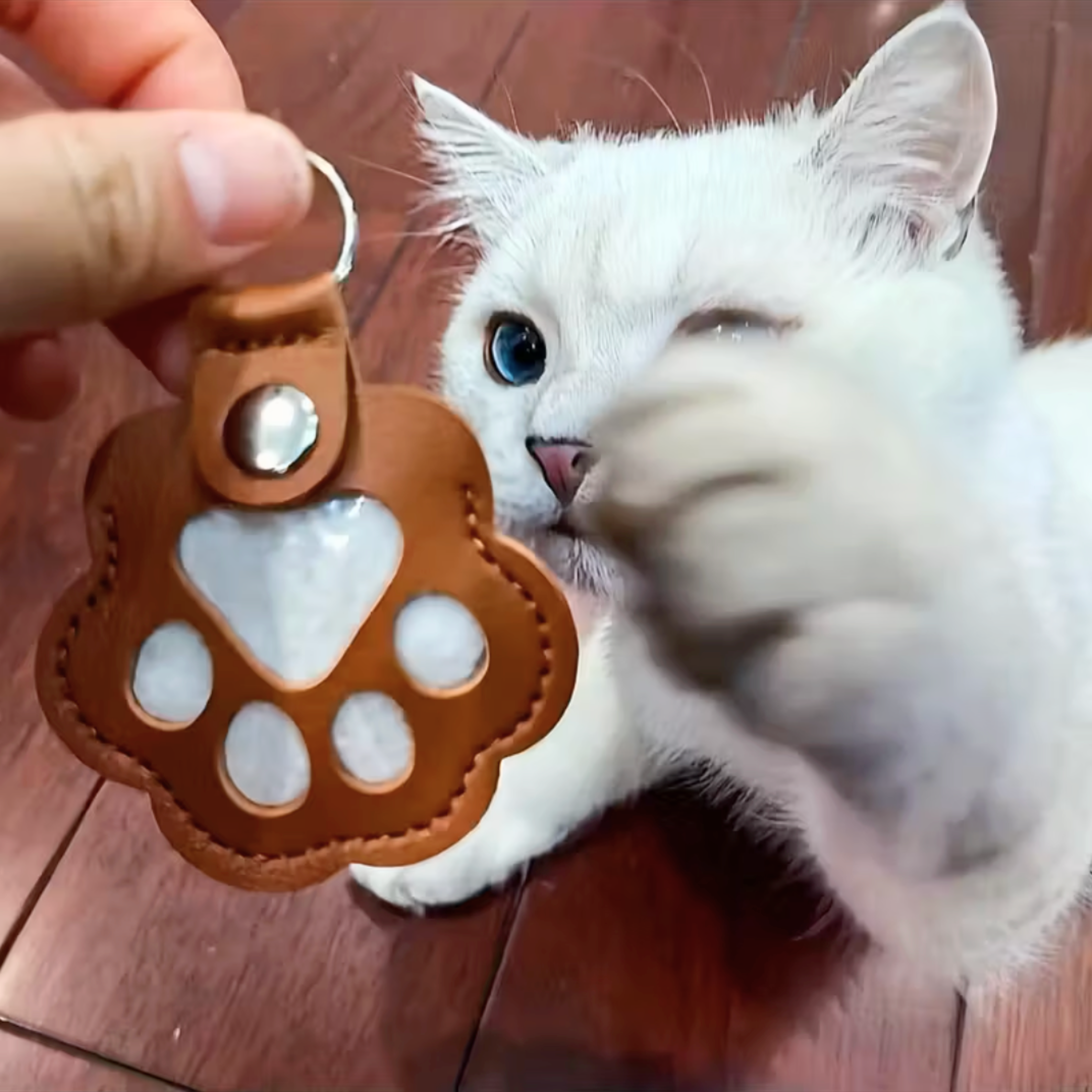デニムリメイク チャーム 肉球 猫 犬 LOVE キーホルダー 飾り 絆の肉球チャーム – kittyの暮らし