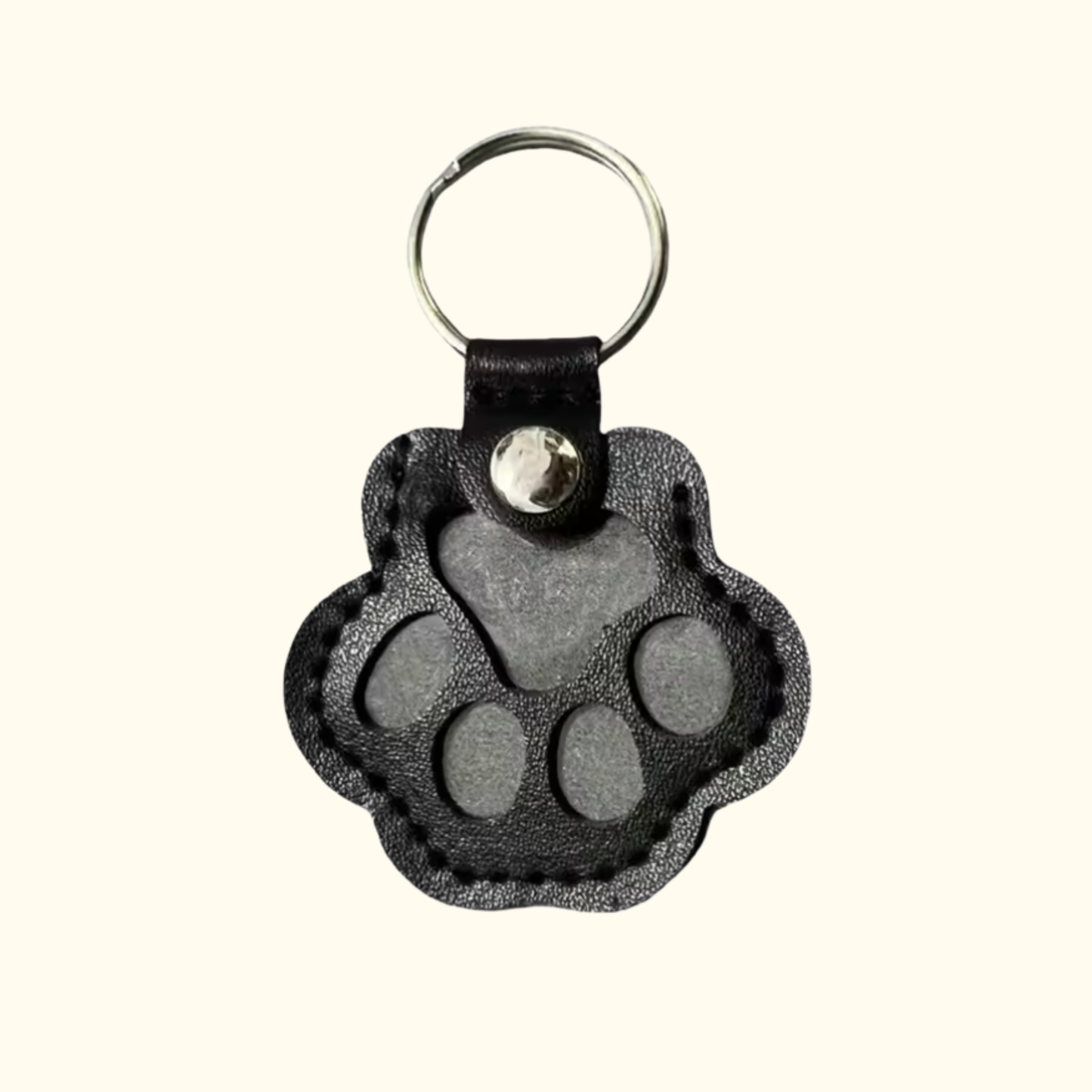 猫の肉球チャーム